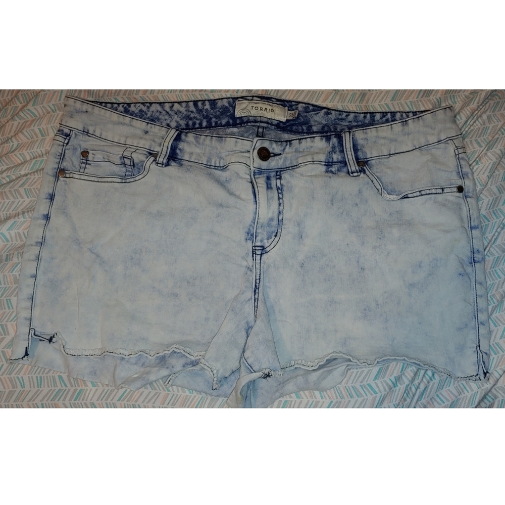 Acid wash shorts